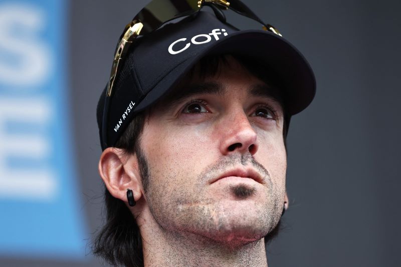 Izagirre Curi Kemenangan di Etape 12 Tour de France 