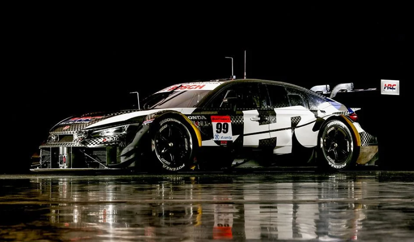 Honda Civic Type R-GT akan mulai digunakan pada ajang balap Super GT Series 2024 mendatang.