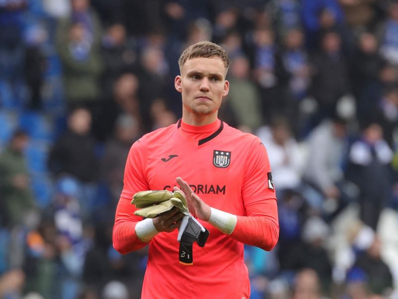 Bart Verbruggen, rekrutan anyar Brighton & Hove Albion.