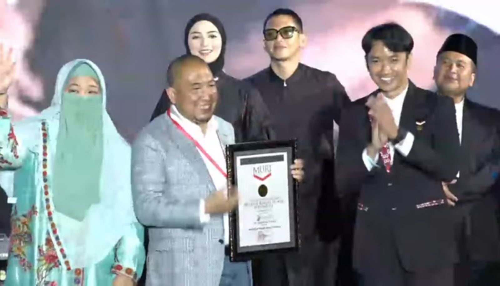 Rekor MURI untuk Samira Travel