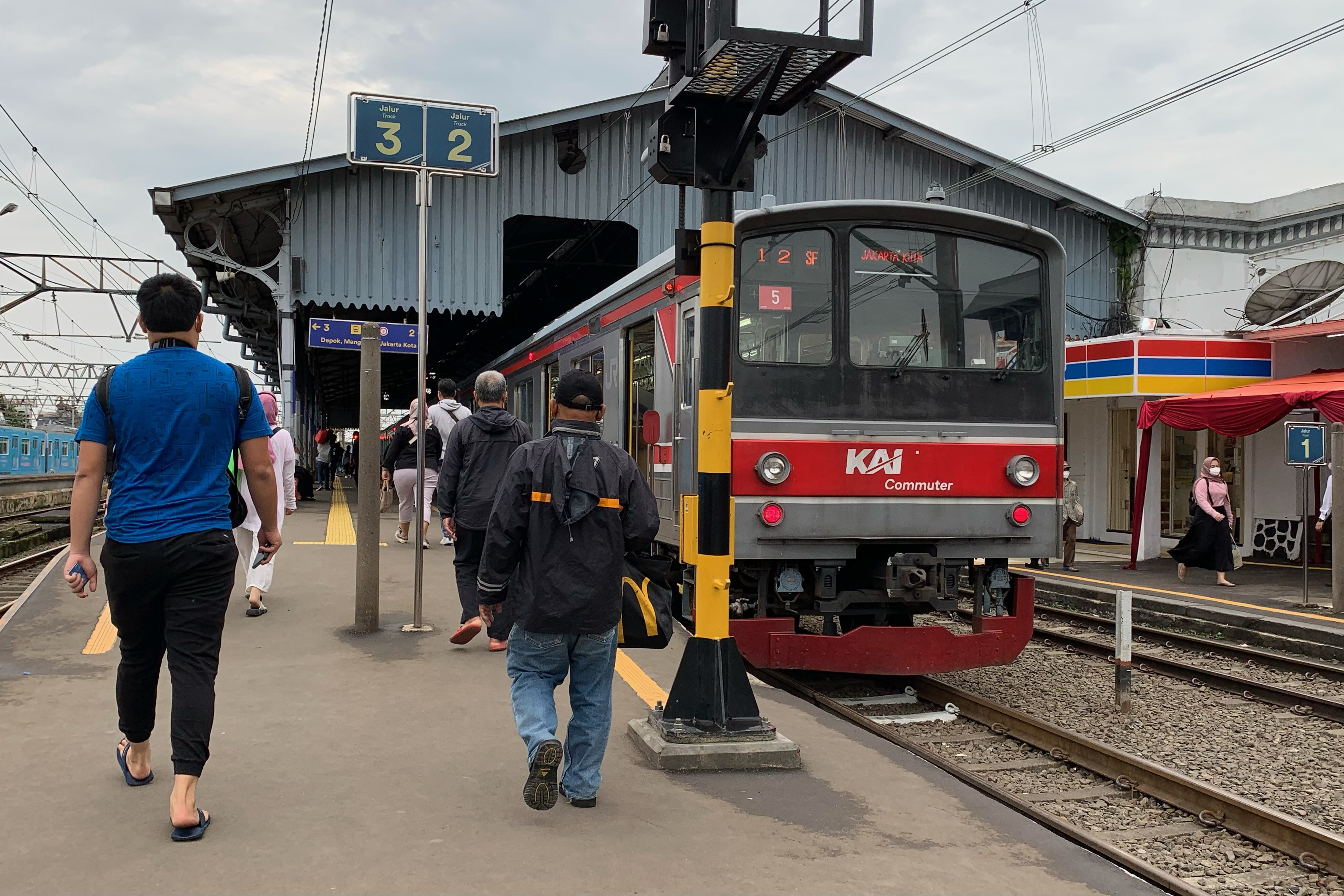 Libur Idul Adha, KAI Commuter Layani 1,7 Juta Penumpang