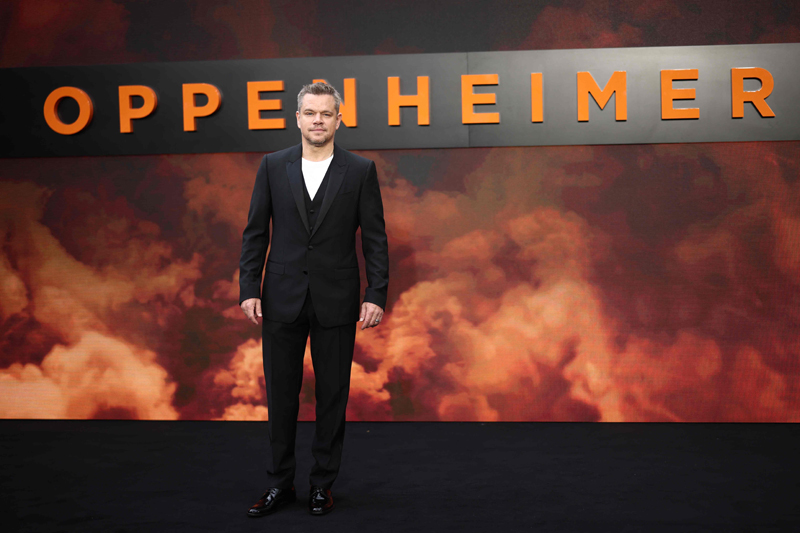 Matt Damon membatalkan janjinya untuk rehat karena Christopher Nolan memintanya berperan di  Oppenheimer.