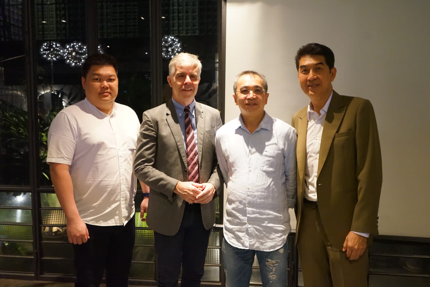 Jakarta Futures Exchange (JFX) bersama platform trading DCFX kembali menggelar tur kolaborasi di Pekanbaru, Riau, Jumat (28/7) mendatang.