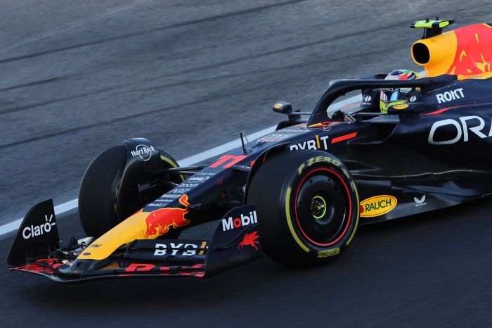 Pembalap Red Bull Sergio Perez.