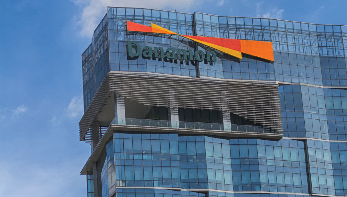 Gedung Danamon.