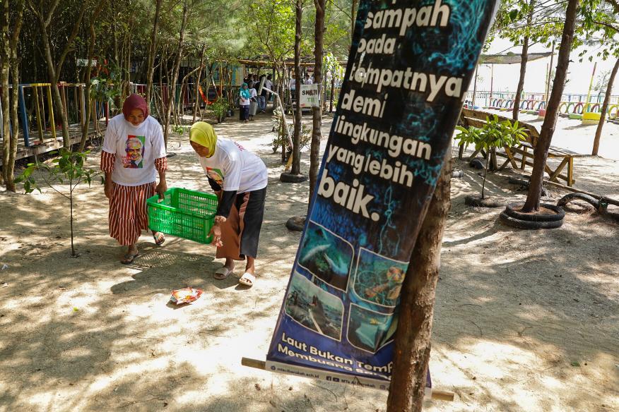 KNP Edukasi Masyarakat Karawang Rawat Keberlangsungan Ekosistem Laut