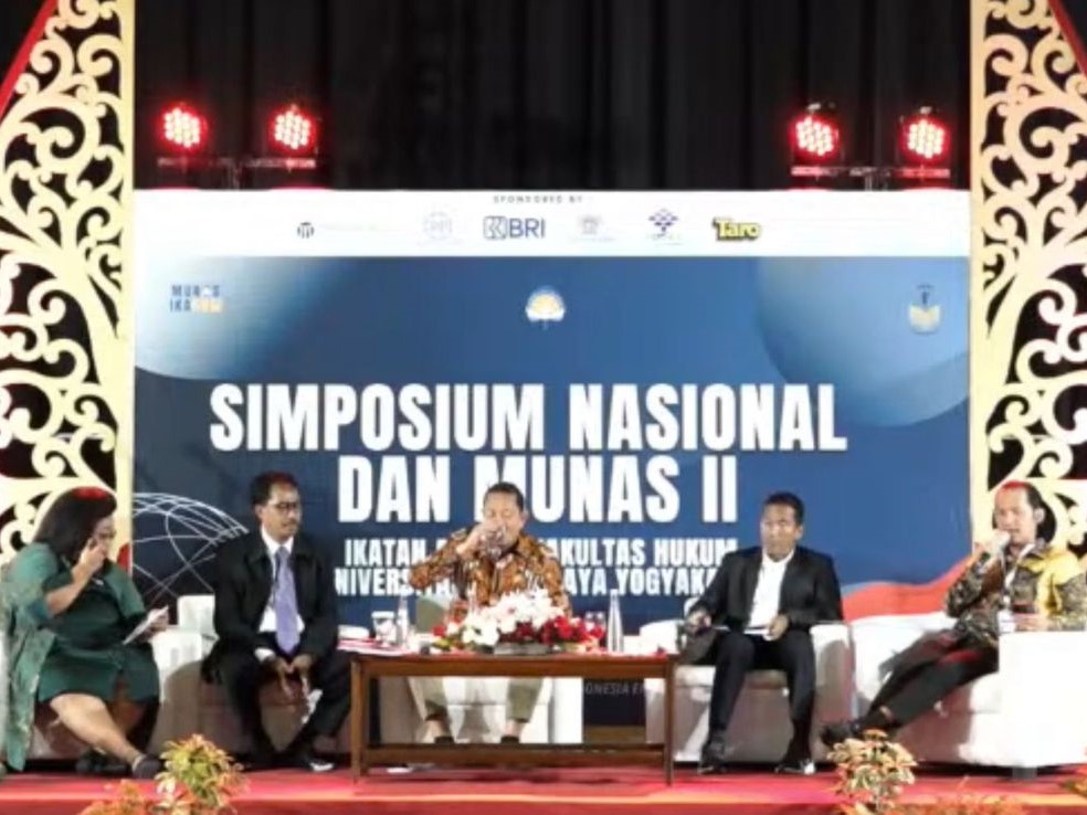 Ikatan Alumni  Fakultas Hukum UAJY menggelar Simposium Nasional di Yogyakarta.