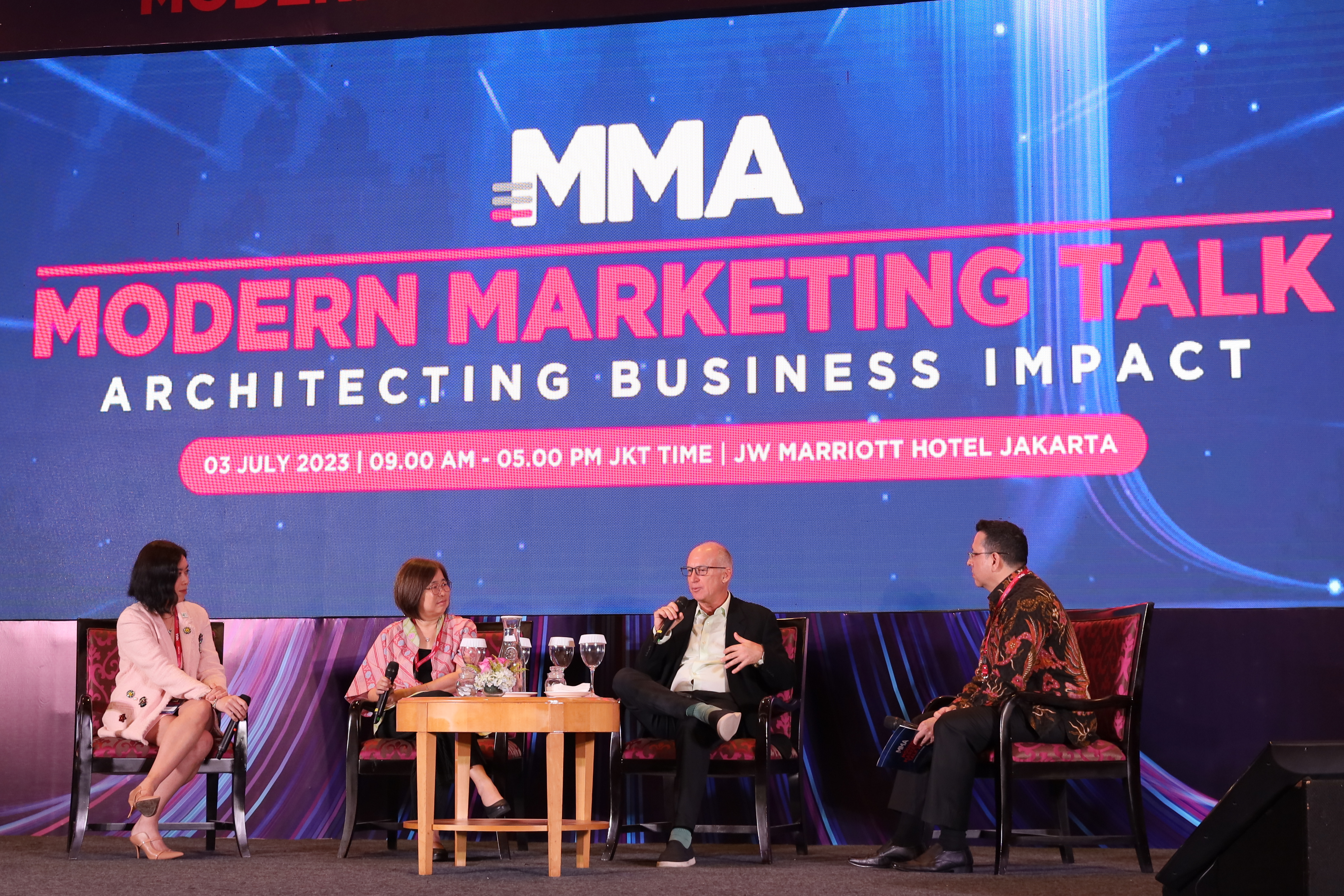 Modern Marketing Talk (MMT) 2023 diadakan pada Senin, 3 Juli 2023 di Hotel JW Marriott Jakarta.