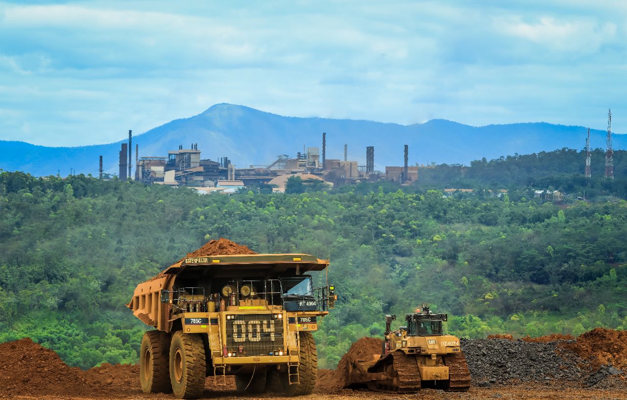 Hilirisasi Industri Kikis Perekonomian Warga Lokal