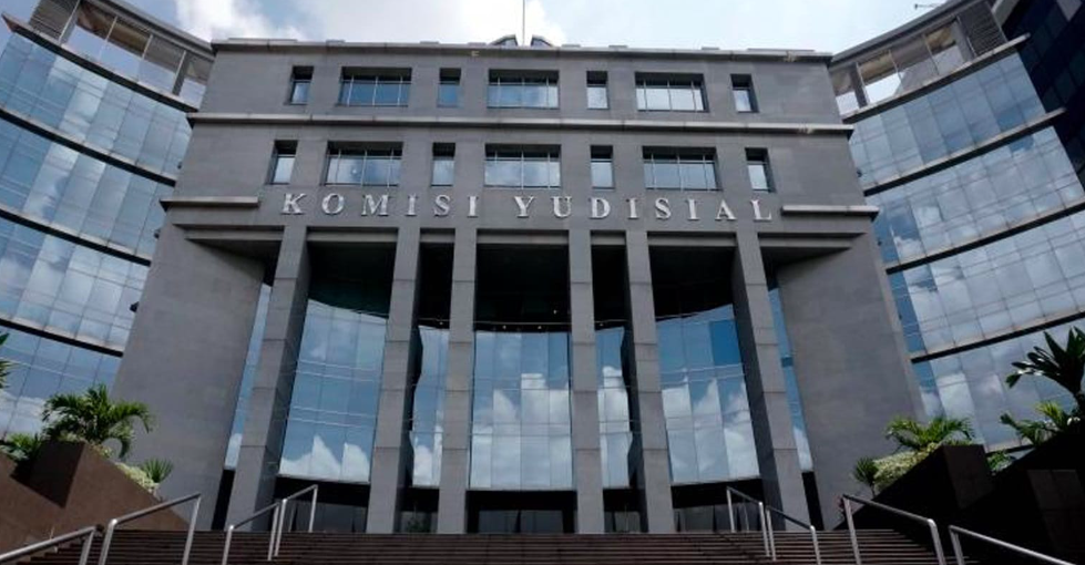 Komisi Yudisial.