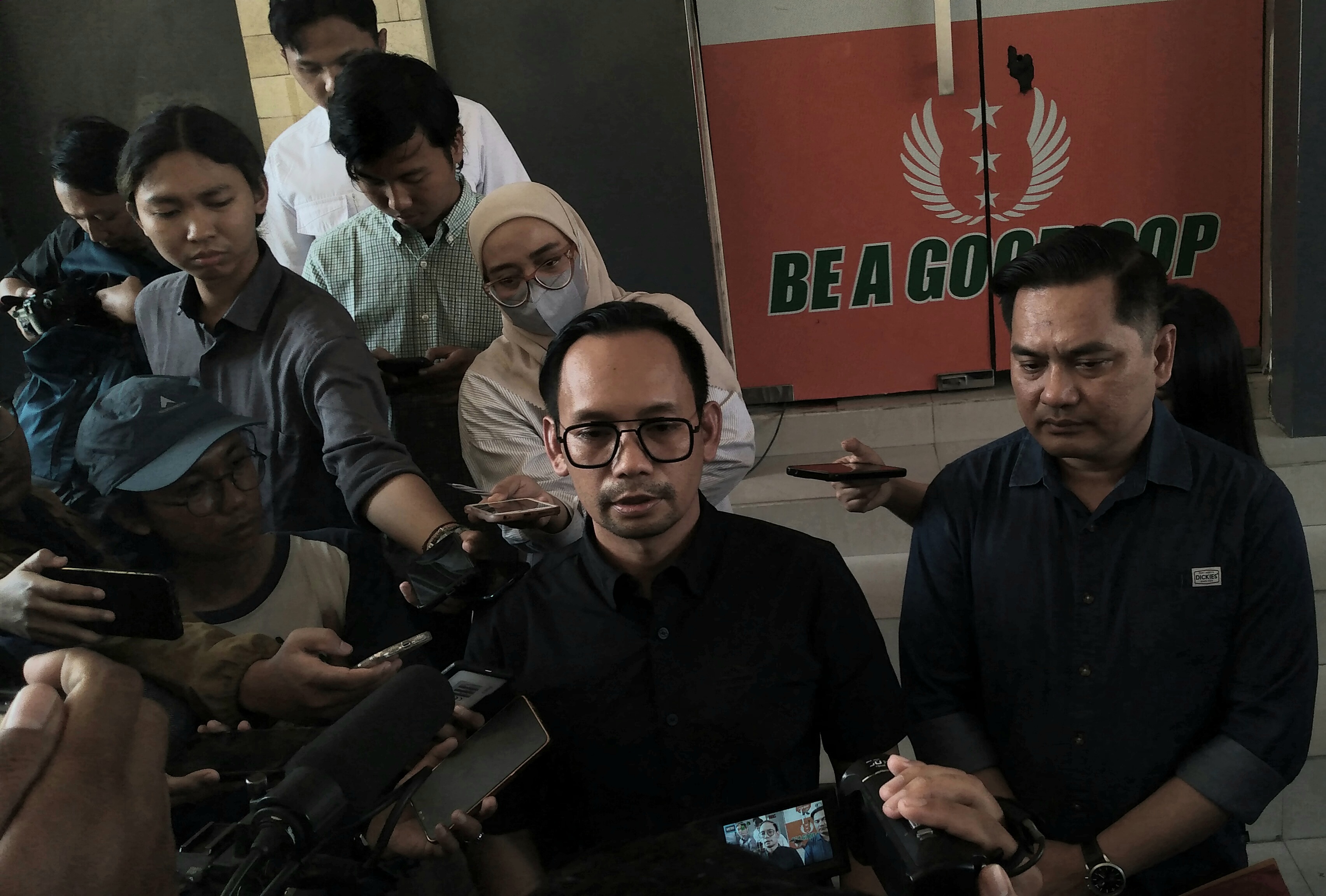 Direktur Direktorat Reserse Kriminal Umum (Reskrimum) Polda DIY, Kombes FX Endriadi (tengah)