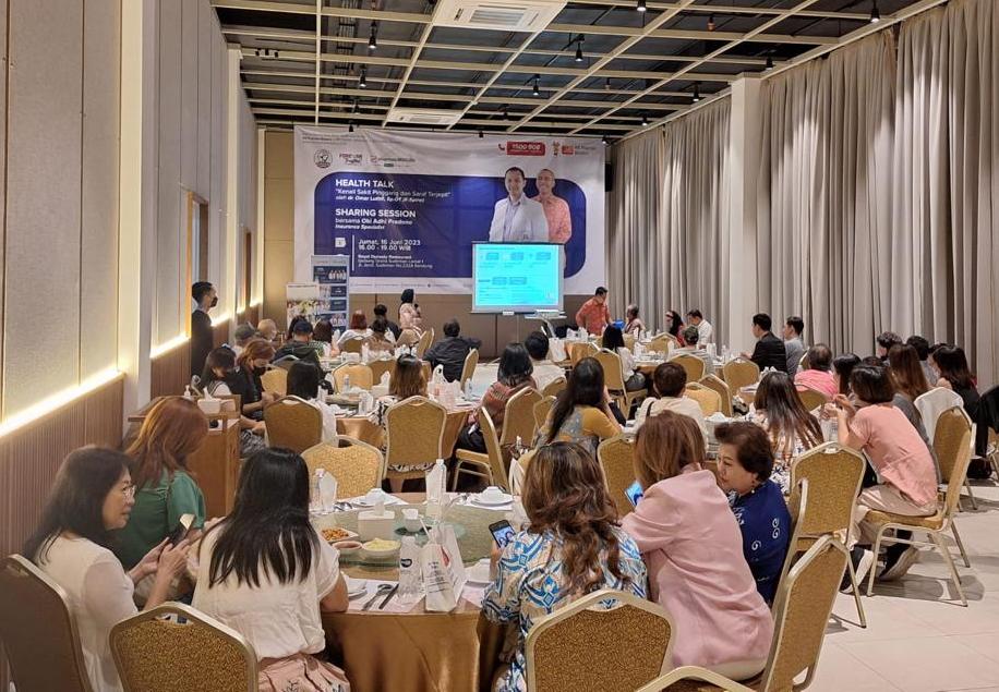 RS Premier Bintaro (RSPB) menyelenggarakan Health Talk di Royal Dynasty Restaurant, Bandung.