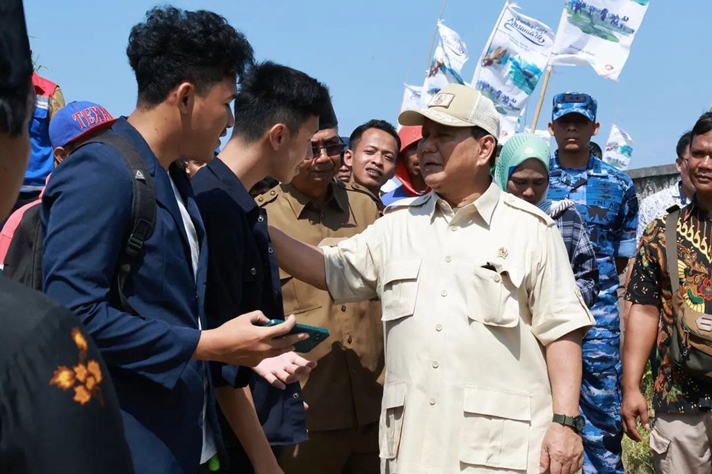 Menteri Pertahanan Prabowo Subianto melaksanakan kunjungan kerja ke Pantai Pangandaran, Senin, 17 Juli 2023