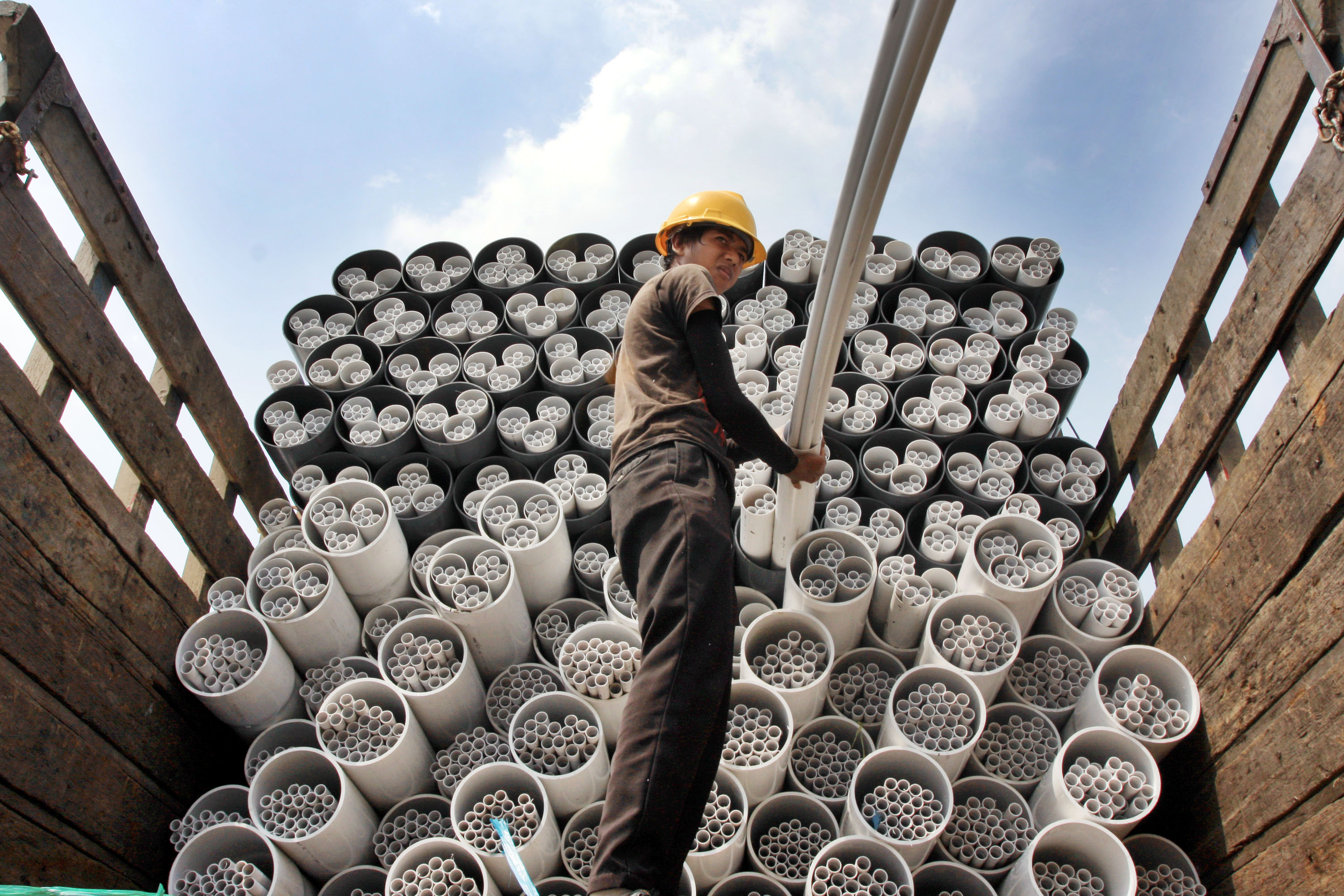 Untuk membantu menyediakan SDM berkualitas pada bidang perpipaan, PT Wahana Duta Jaya Rucika tengah mengembangkan sebuah Rucika Institute.