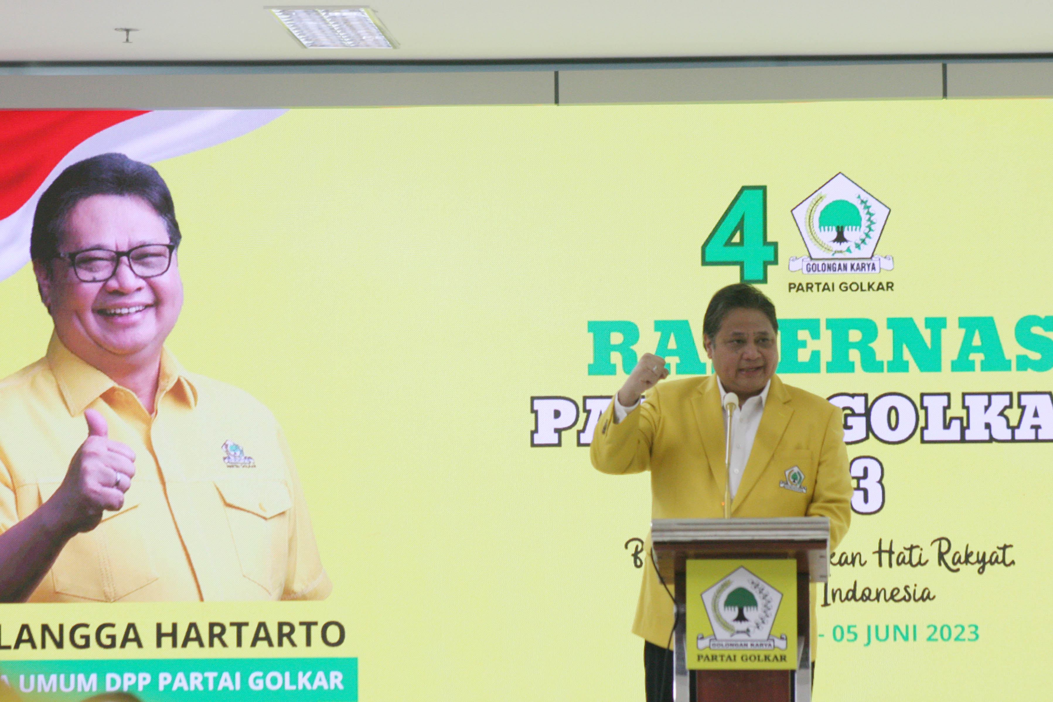 Tidak Punya Figur Kuat, Golkar Sulit Buat Poros Baru di Pilpres 2024