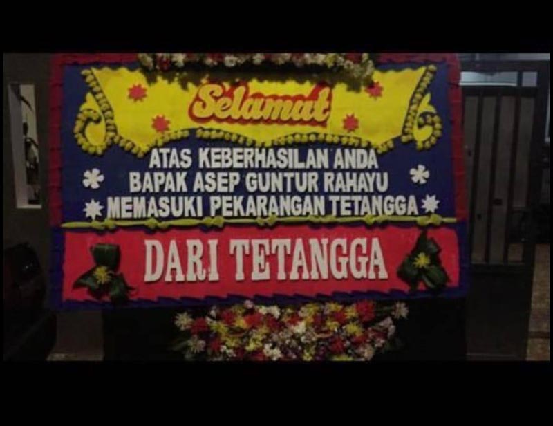 Pejabat KPK yang mengumumkan OTT di Basarnas mendapatkan teror karangan bunga di rumahnya.