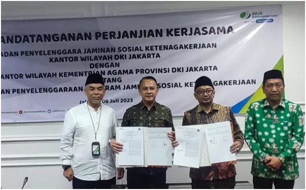 Acara penandatanganan Mou kerja sama antara Kanwil Kemenag DKI Jakarta dan BPJS Ketenagakerjaan Kanwil DKI Jakarta di Jakarta.
