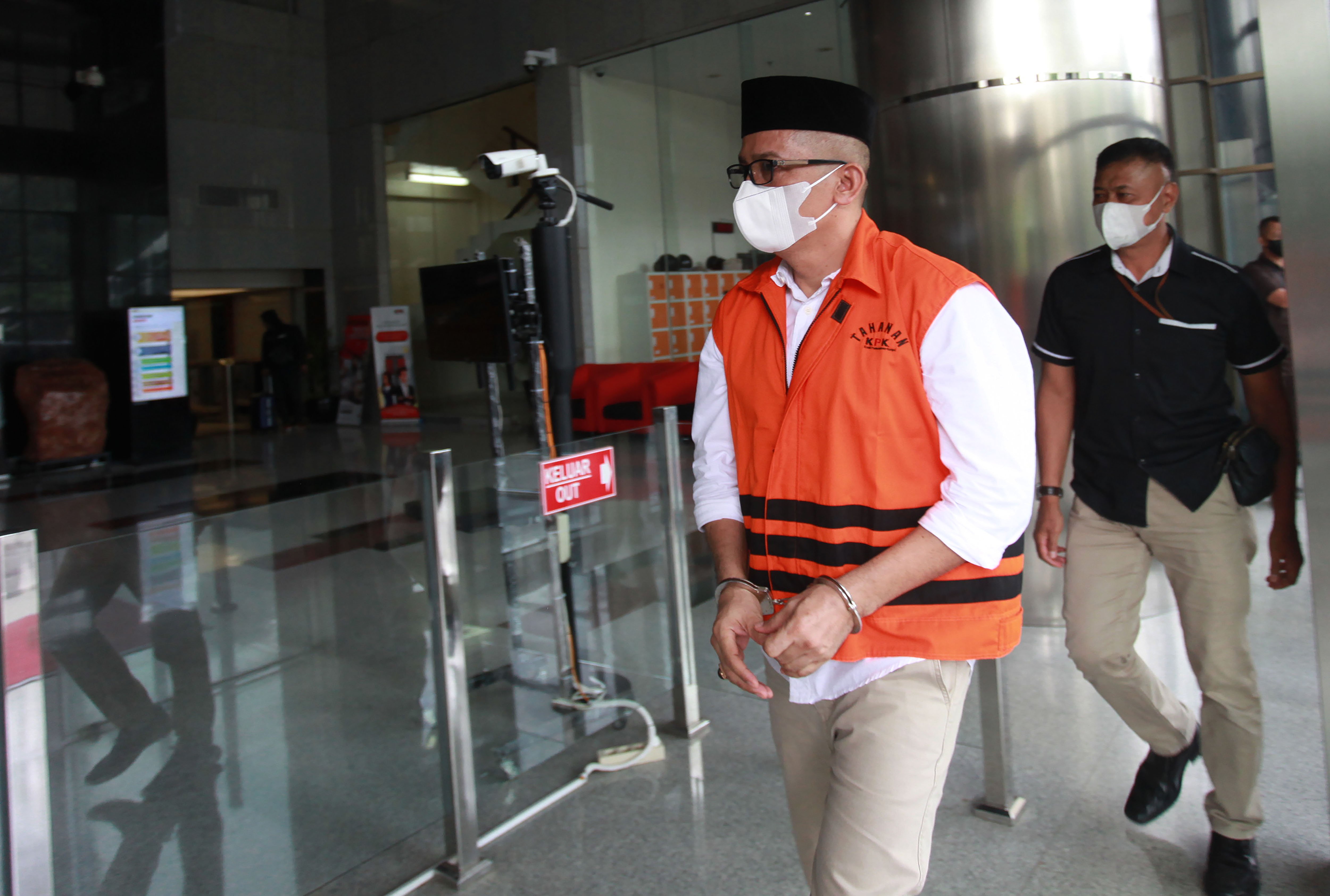 Tersangka Bupati Meranti (non aktif) Muhammad Adil.