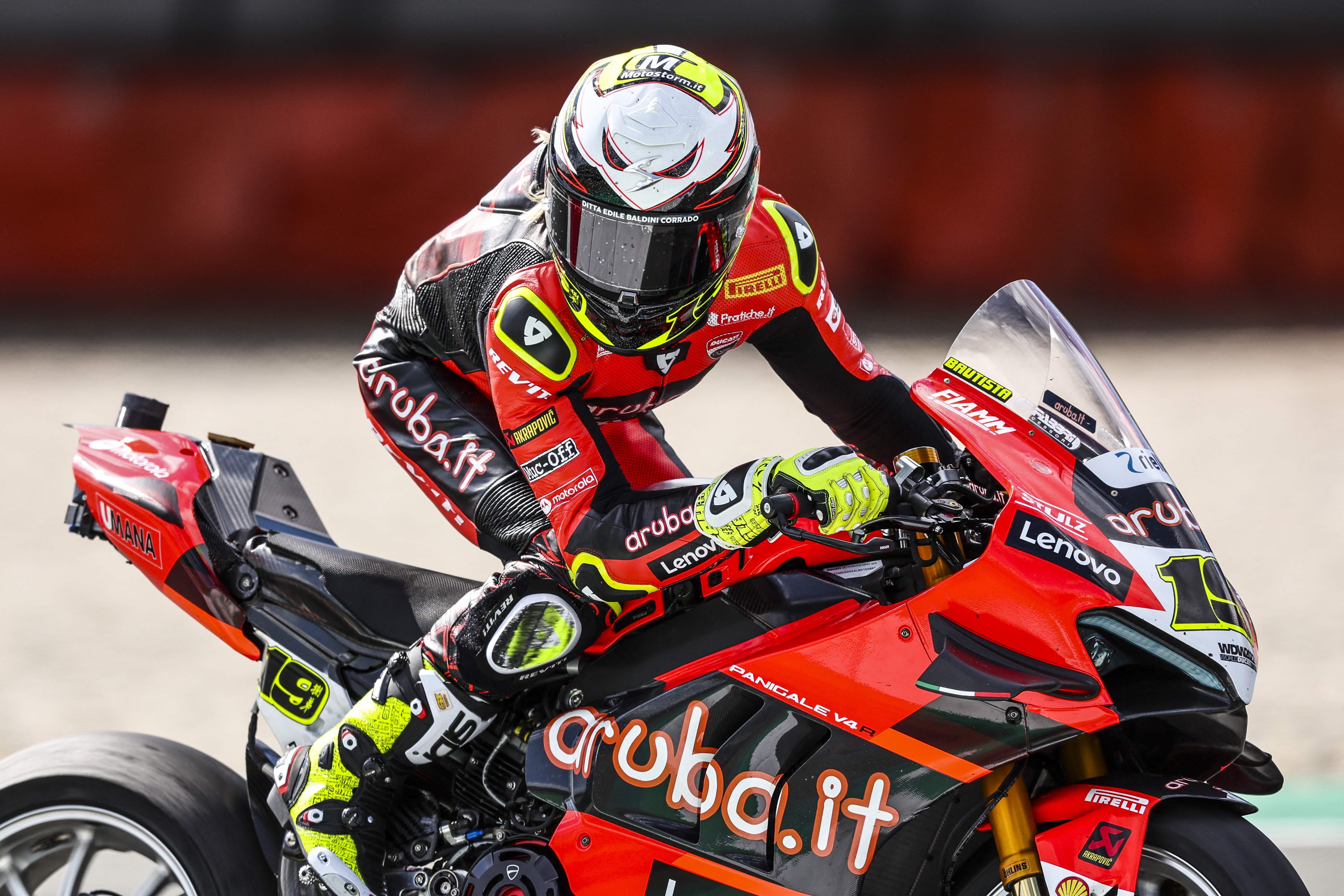 Pembalap Michael van Der Mark. 