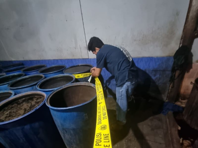 Bareskrim Polri mengamankan jamu ilegal di Banyuwangi, Jawa Timur.