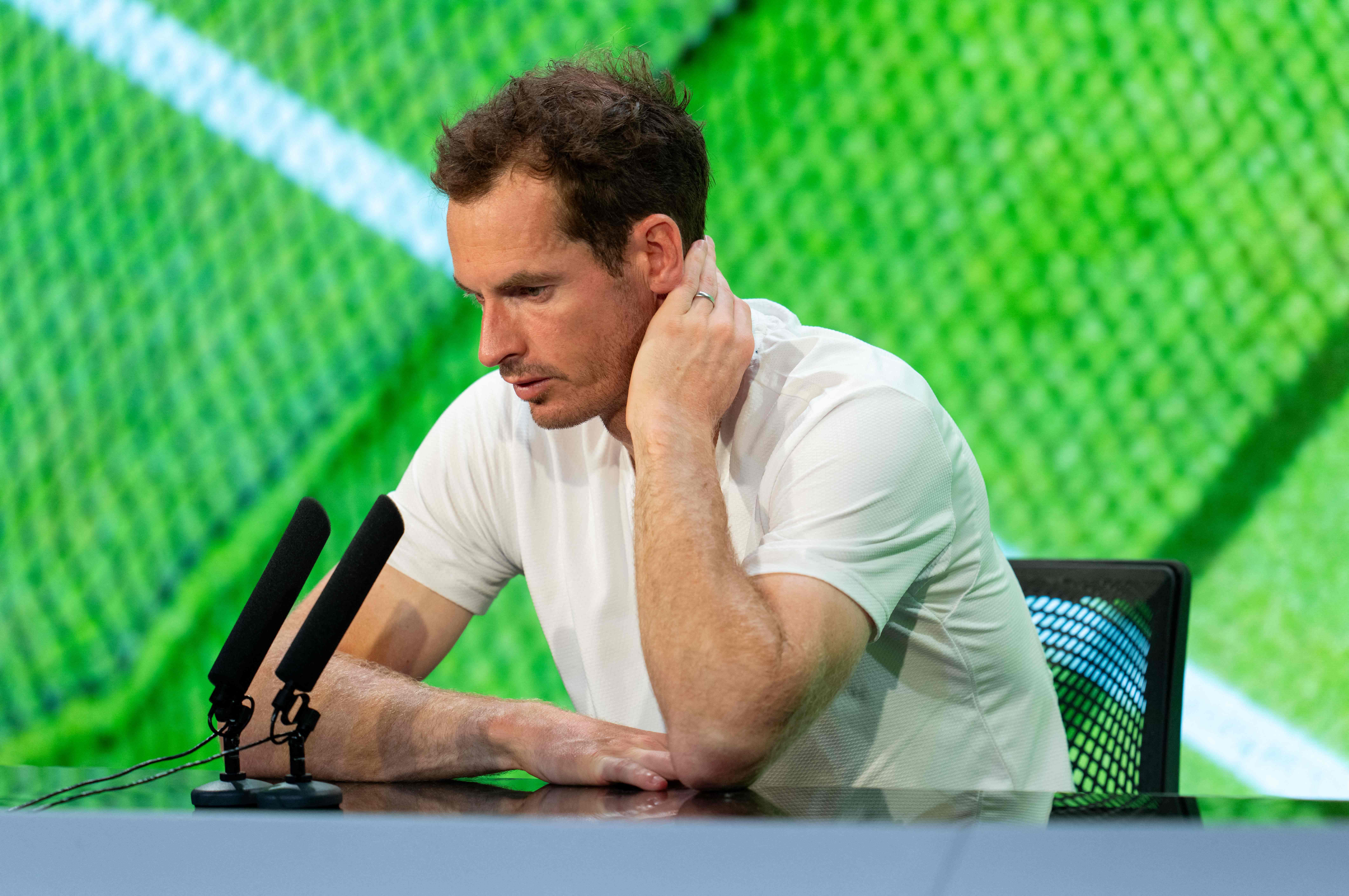 Andy Murray dalam konferensi pers usai kalah dari Stefanos Tsitsipas di putaran kedua Wimbledon.