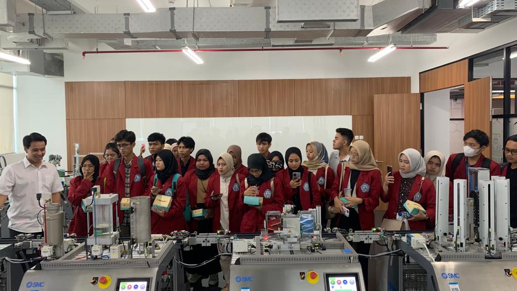 Kunjungan mahasiswa ke Pusat Industri Digital 4.0 (PIDI 4.0) Kementerian Perindustrian. 