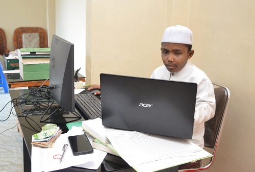 Zamzami, 26, pengidap thalassemia, yang berobat dengan mengandalkan kartu JKN.