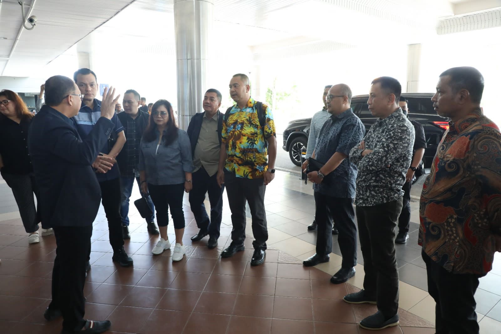 Komisi VI DPR RI melakukan peninjauan fasilitas, layanan dan rencana pembangunan Bandara Internasional Hang Nadim, Sabtu (15/7).