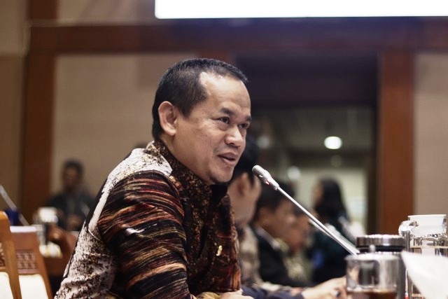 Anggota Komisi VII DPR RI Rofik Hananto.