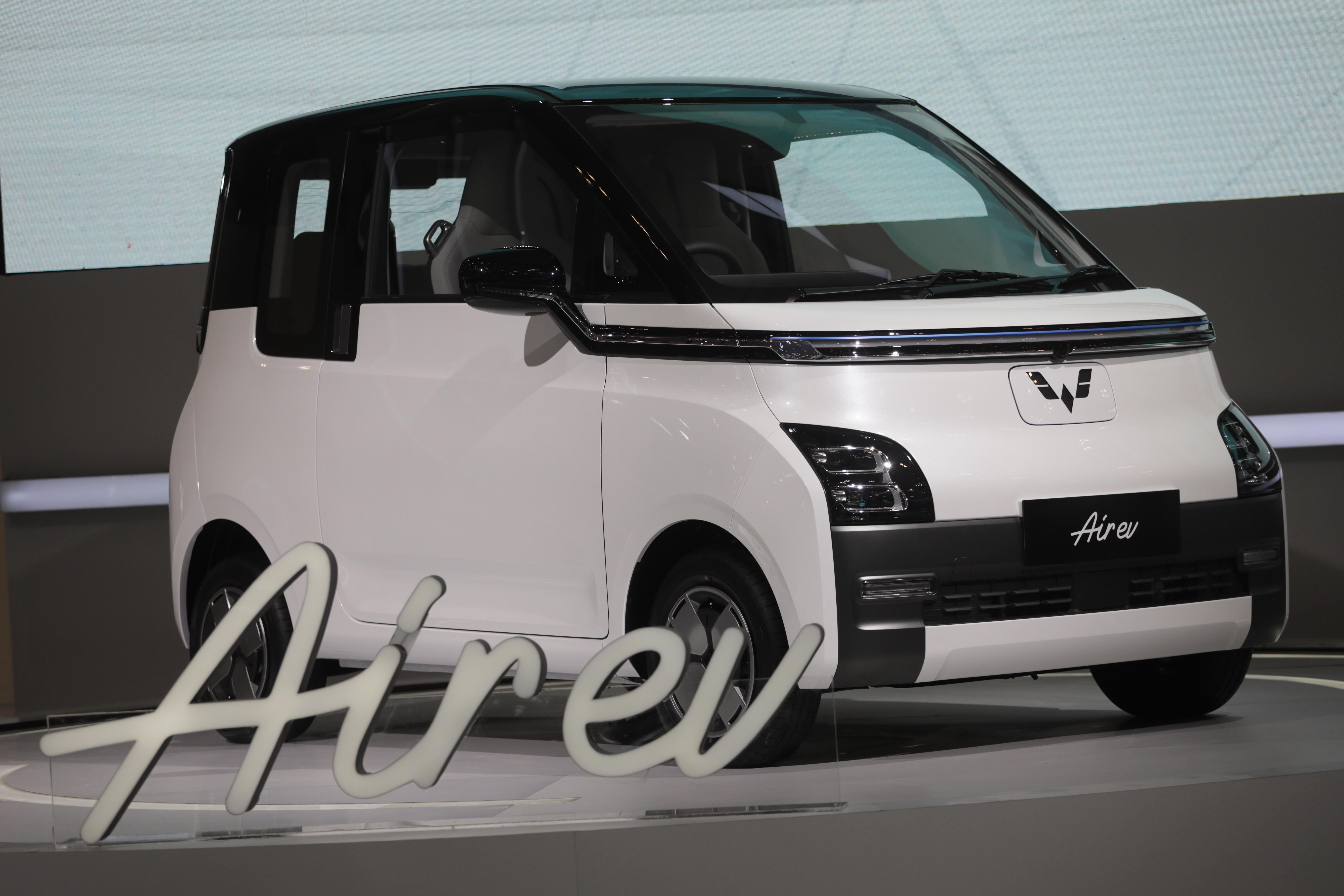 Berhadiah, Wuling Ajak Pengguna Air ev Narsis di Instagram