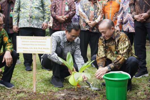KLHK dan Unbraw Jalin Kerja Sama Pengelolaan Lingkungan Hidup dan Kehutanan