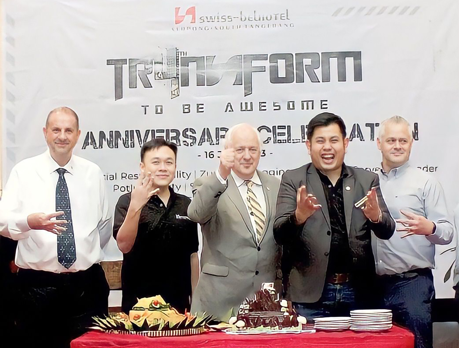 Peringati hari ulang tahun ke-4, Swiss-Belhotel Serpong menggelar berbagai kegiatan positif dan apresiasi untuk para karyawannya.