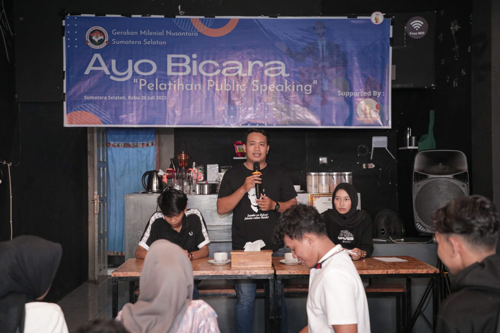 Pelaatihan public speaking di Sumsel