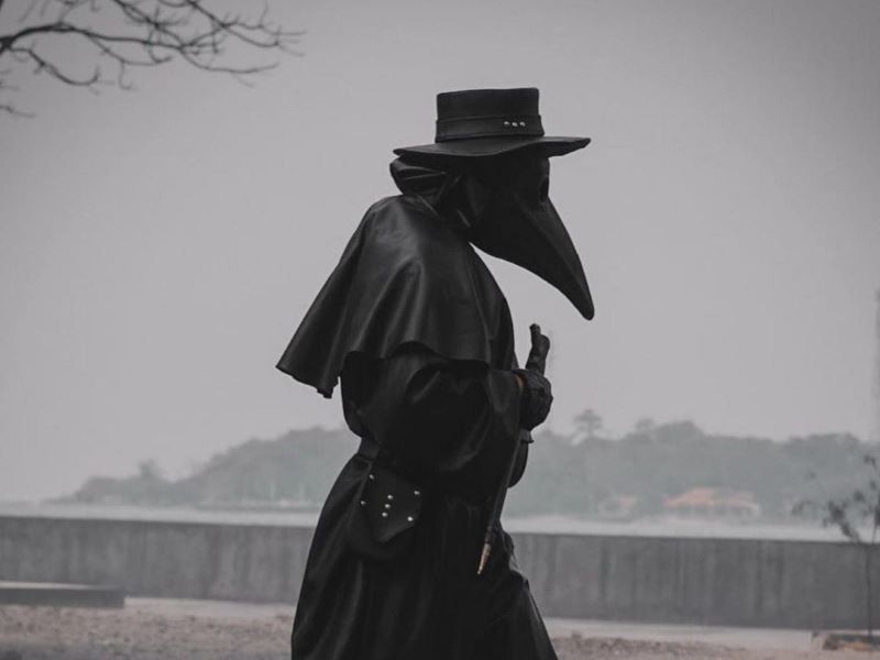 Poster Kutukan Peti Mati