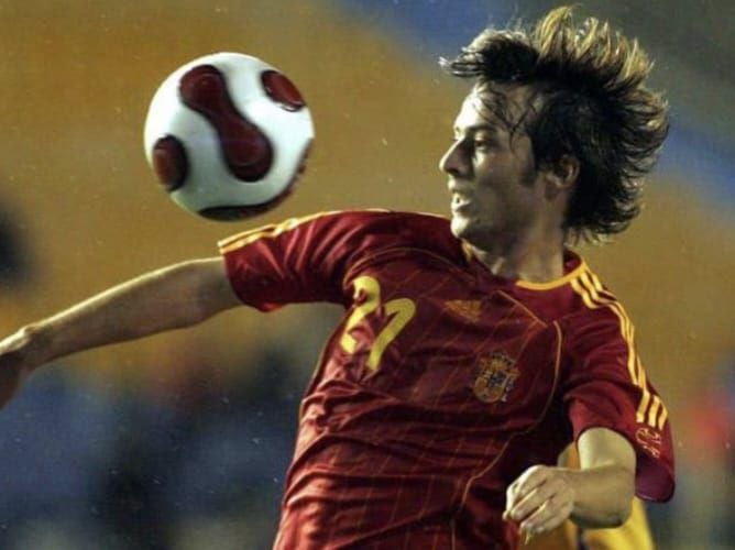 Perjalanan Karir David Silva, Penyihir Kecil yang Ditempa di Valencia