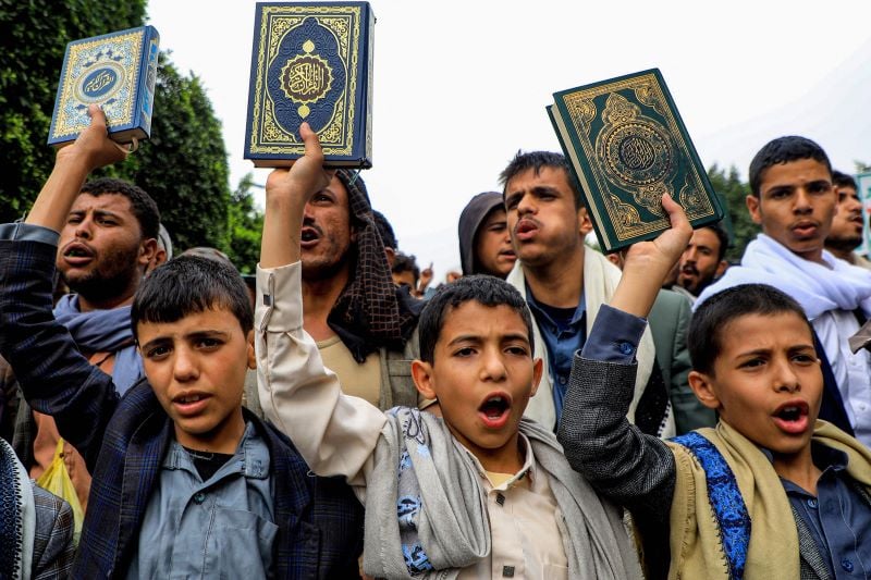 Protes terhadap penodaan Al Qur'an di Swedia.