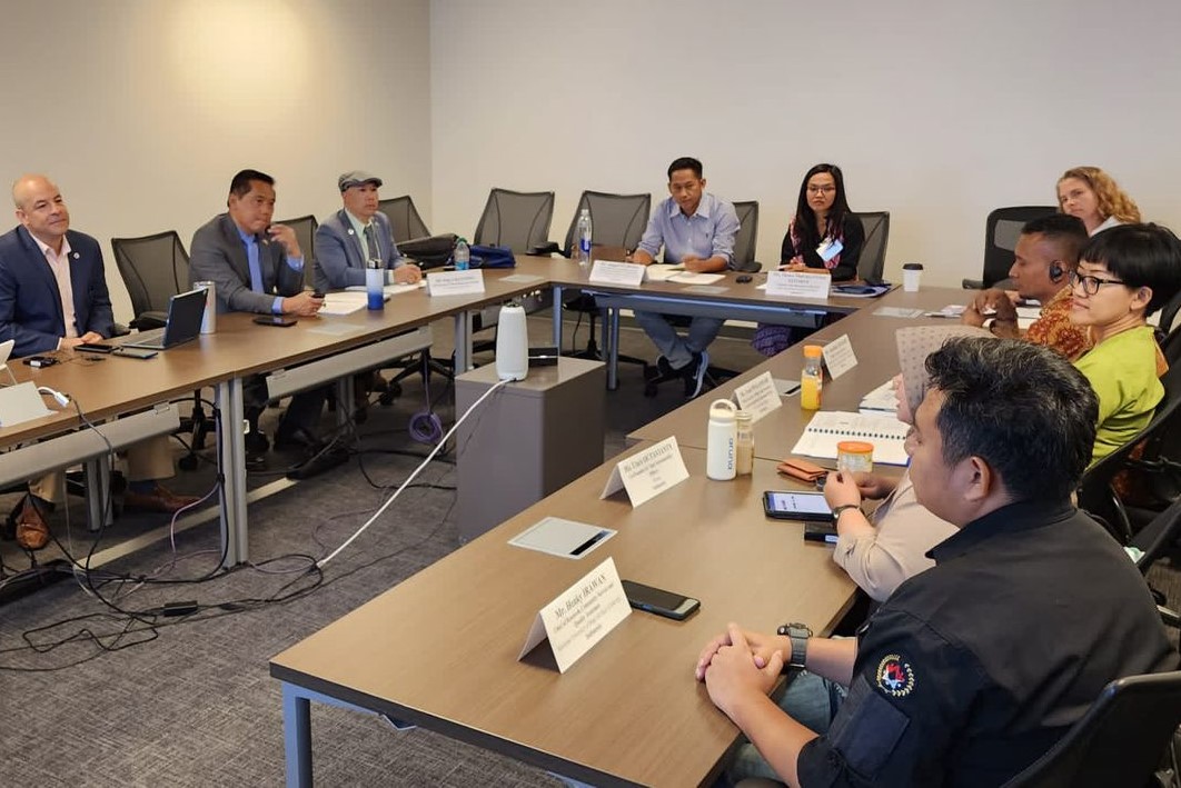 Salah satu kegiatan IVLP yang dikelola oleh Kantor International Visitors di Biro Pendidikan dan Kebudayaan Deplu AS