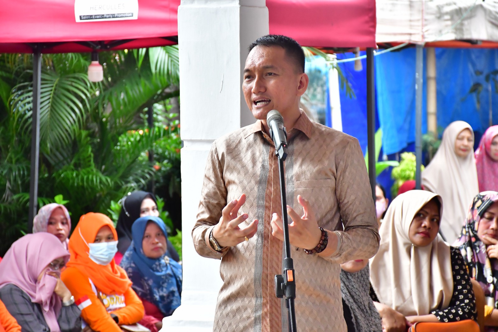 Plt Kepala Dinas Pengendalian Penduduk dan Keluarga Berencana (Dalduk KB), Kota Palopo, Sulsel, Farid Kasim Judas.