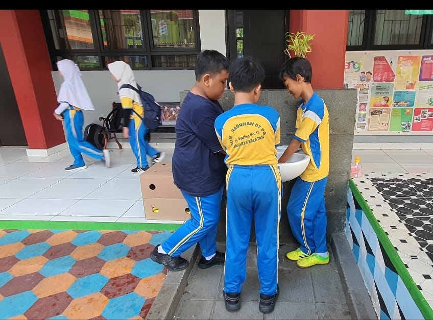 Kao-Kemenkes edukasi anak usia sekolah dasar gaya hidup sehat