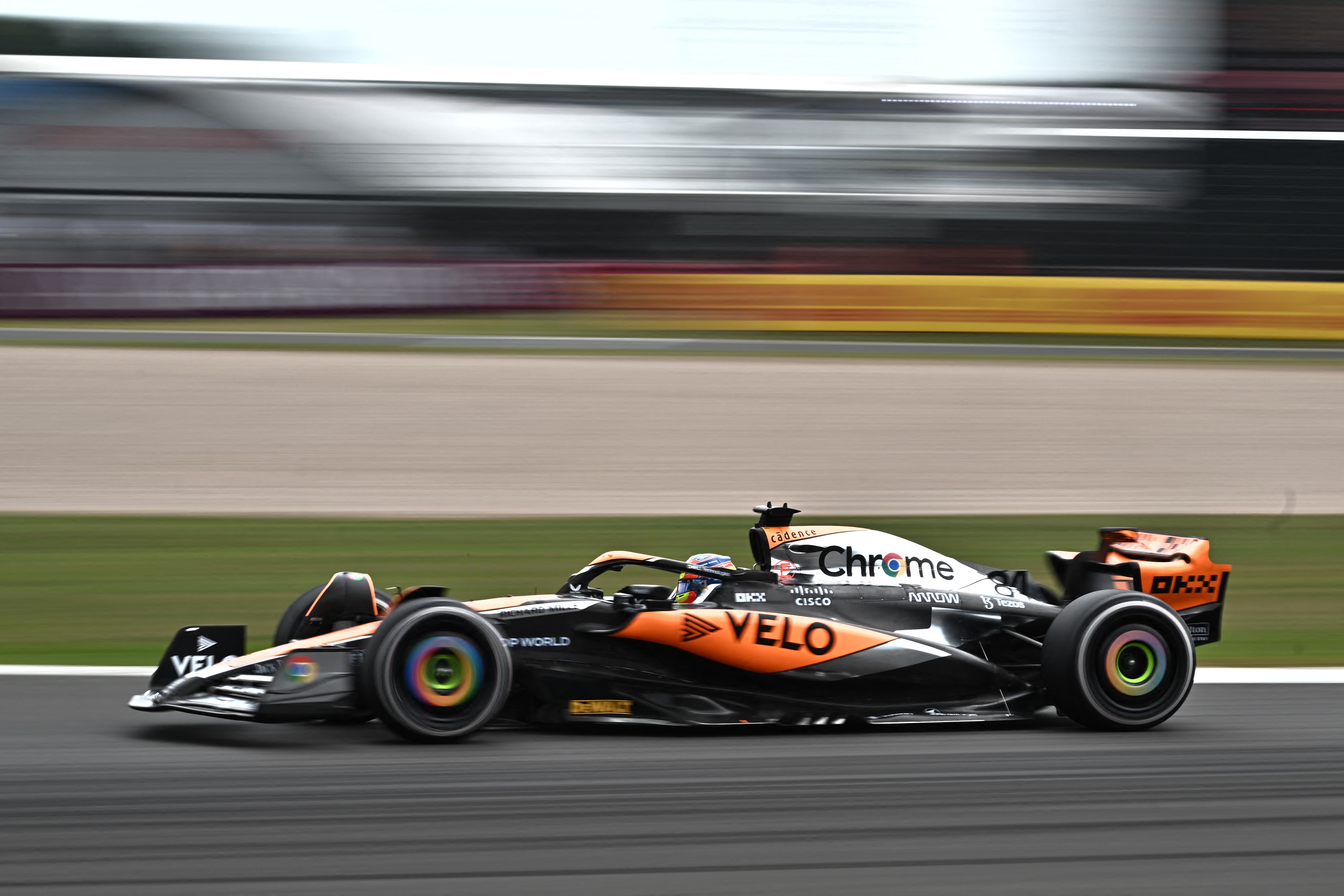 Pembalap McLaren Oscar Piastri