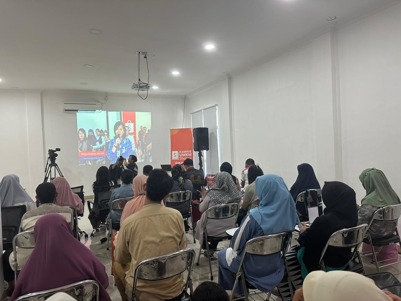 Pelatihan untuk bisa ekspor bagi UMKM Makassar