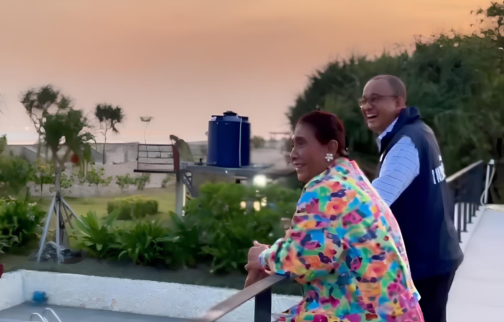 Anies Baswedan bertemu Susi Pudjiastuti di Pengandaran.