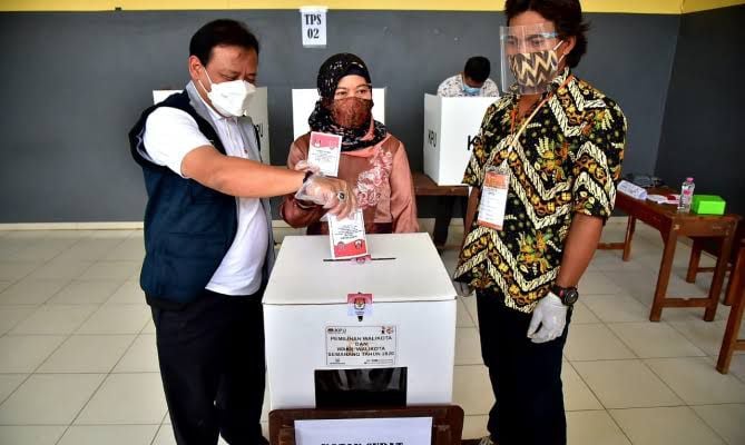 Ilustrasi pemungutan surat suara Pilkada 