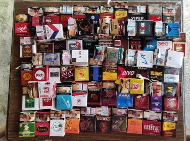 Produk rokok dari berbagai merek yang beredar di Indonesia.
