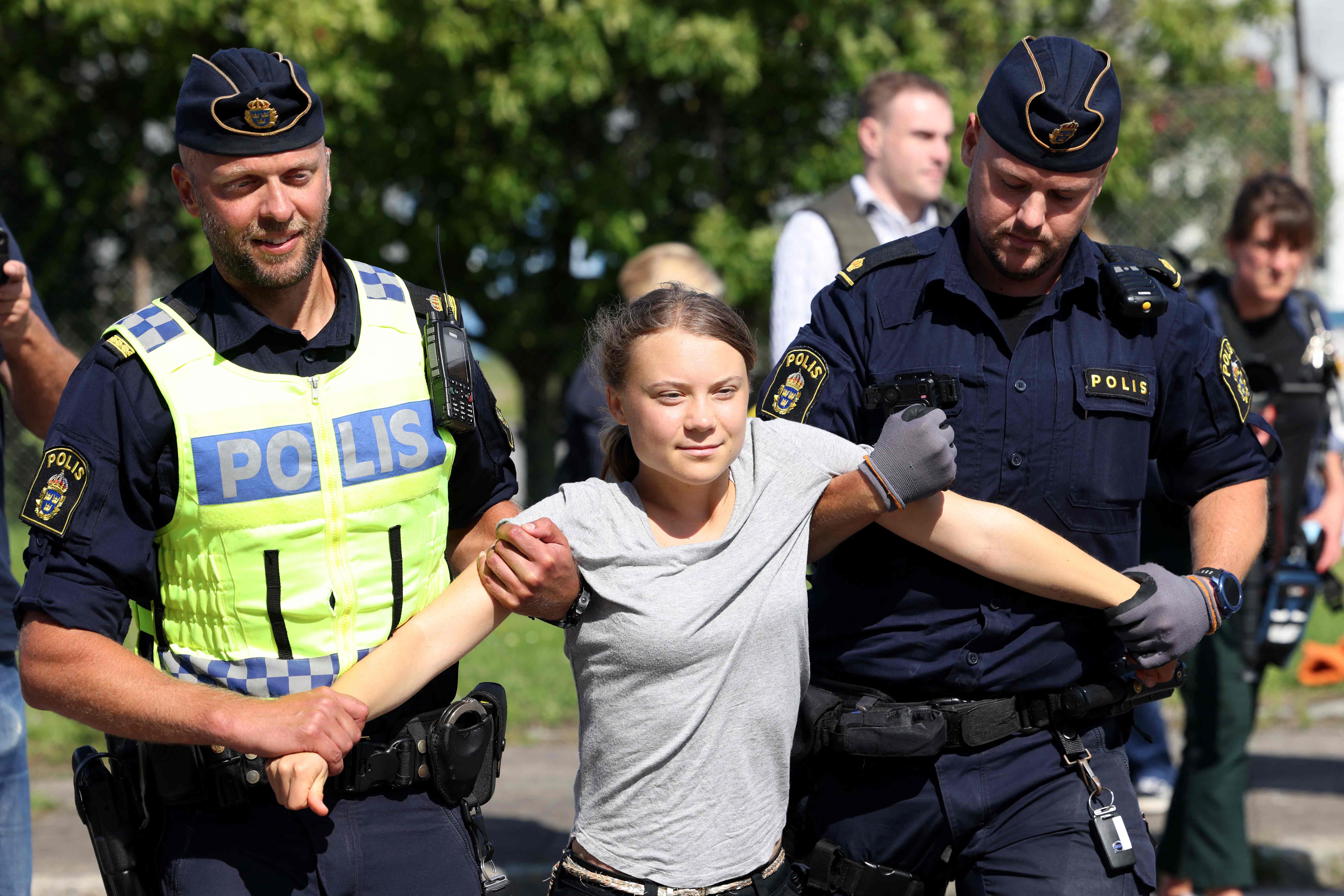 Greta Thunberg kembali ditangkap polisi saat berunjuk rasa, Senin (24/7)