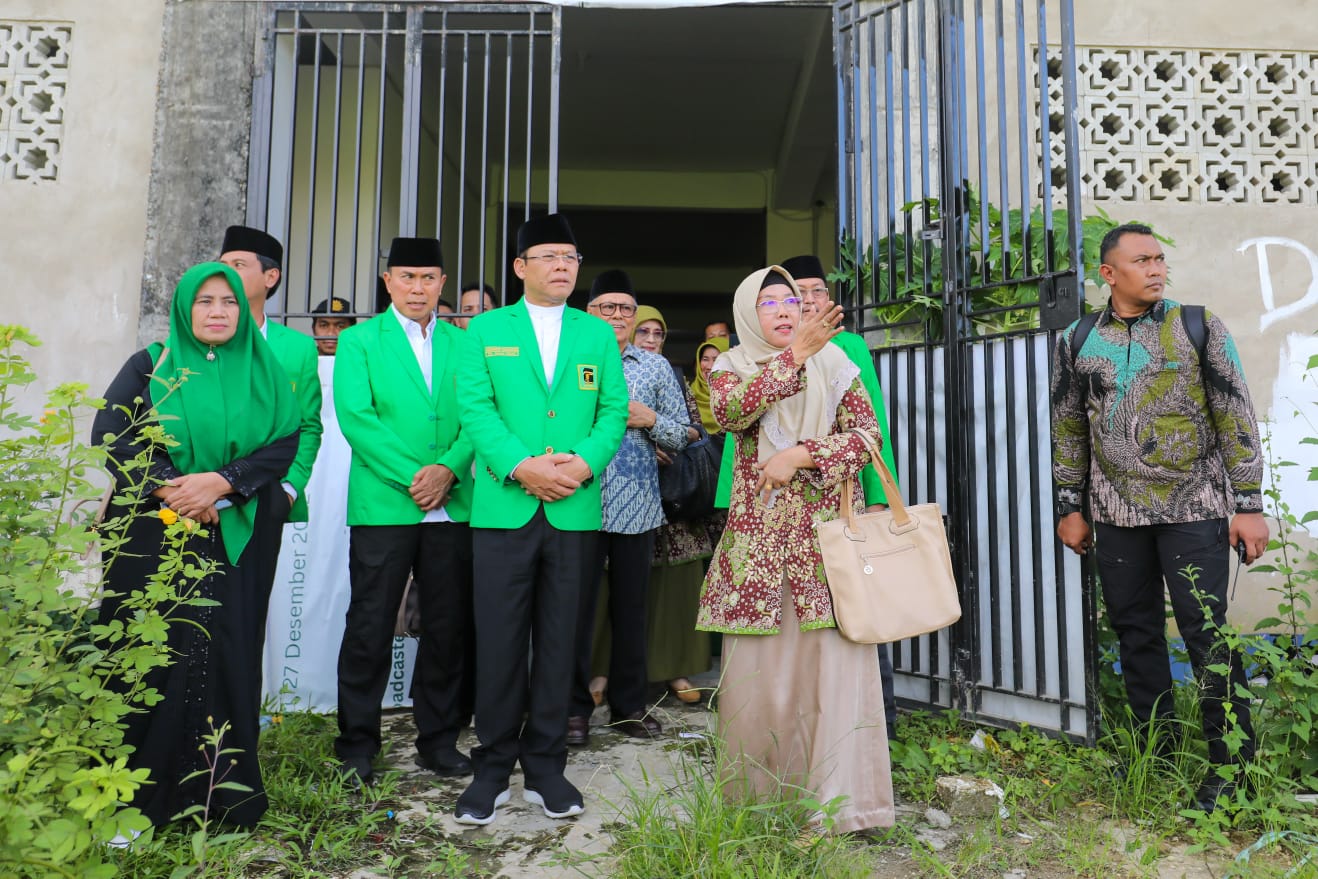 PLT Ketua Umum PPP Muhamad Mardiono bersilaturahmi kepada Ketua Pengurus Wilayah (PW) Muhammadiyah Sultra KH Ahmad Al Jufri 