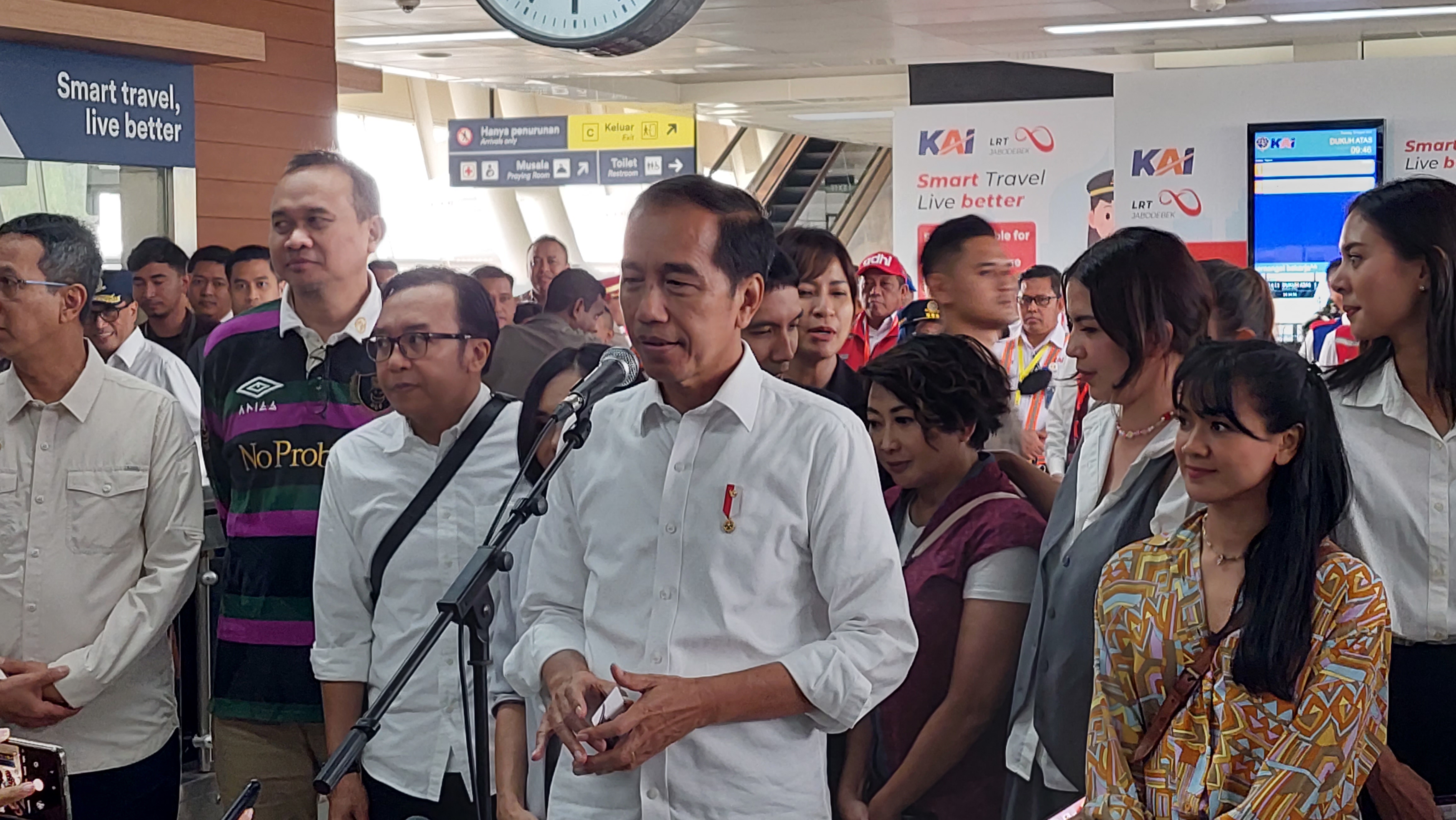Presiden Jokowi memastikan ada subsidi tarif LRT Jabodetabek
