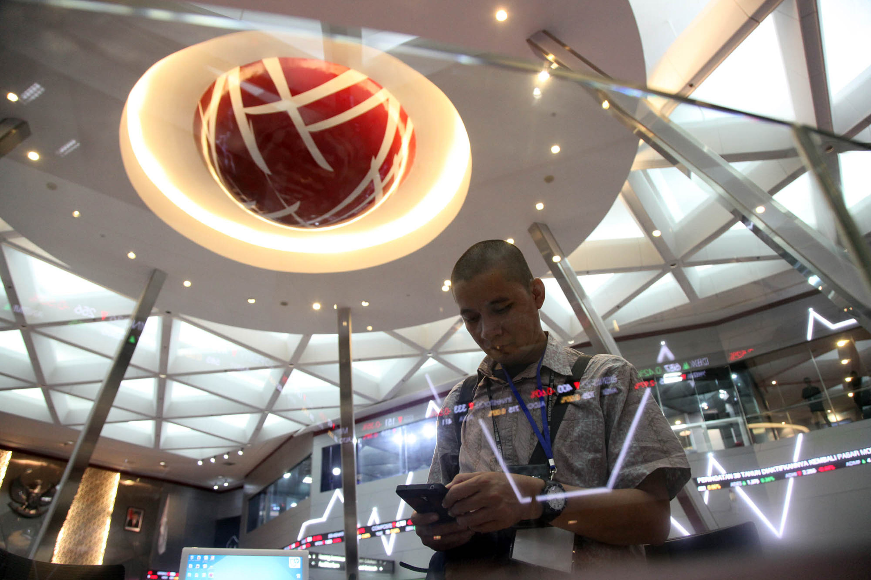 IHSG Diprediksi Lanjutkan Pelemahan Jelang Pidato Ketua The Fed