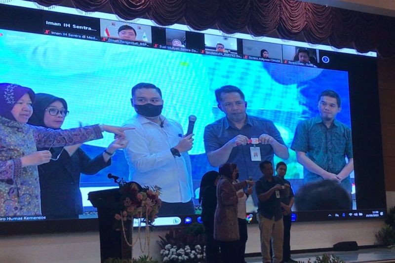 Cegah Kasus Pelecehan Seksual, Kemensos Luncurkan Gelang untuk Tuna Grahita