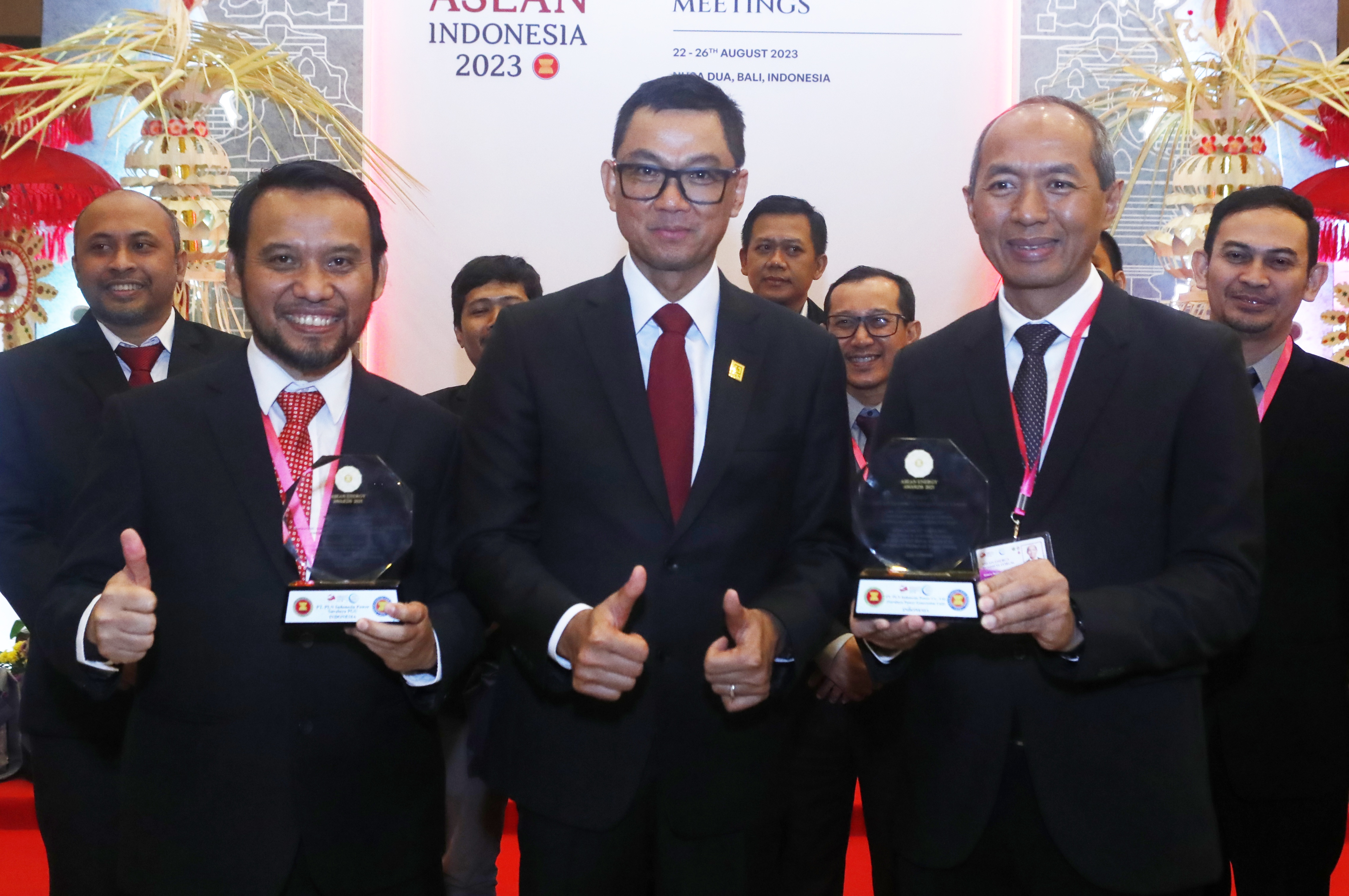 TERBAIK DI ASIA TENGGARA: PLTU Suralaya Meraih Dua Penghargaan ASEAN Energy Award 2023.